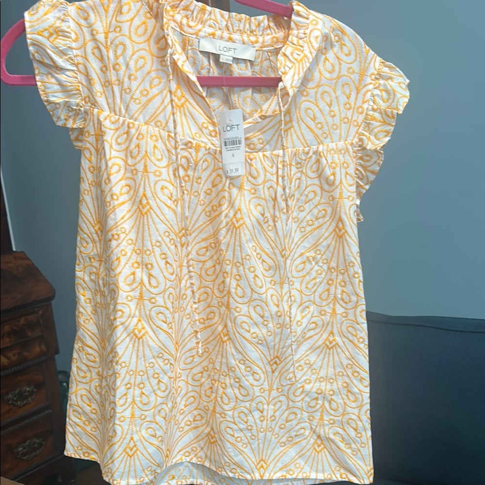 LOFT Women's Yellow Patterned Top New with Tags